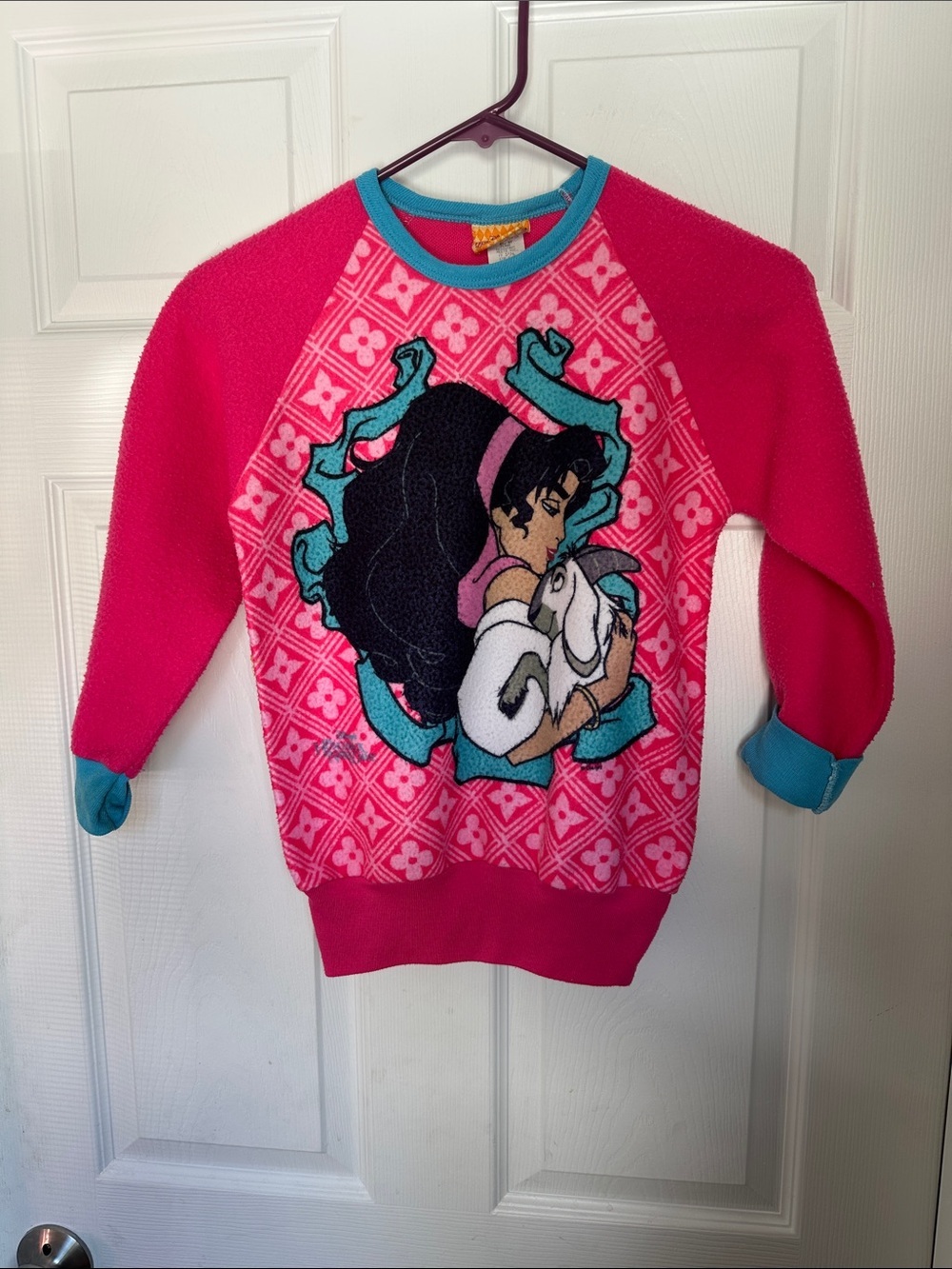Vintage Disney The Hunchback of Notre Dame pullover fleece